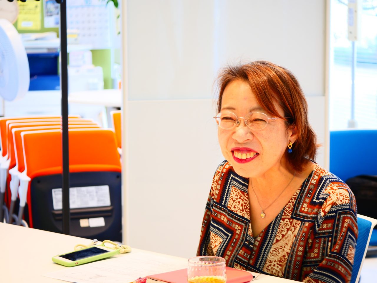 笑顔で語るNPO法人りんぐりんく木村さんの様子　　