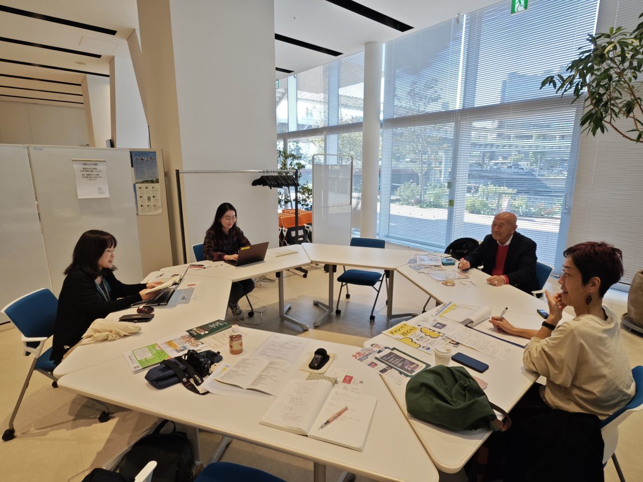 工藤さんへのインタビュー中の様子