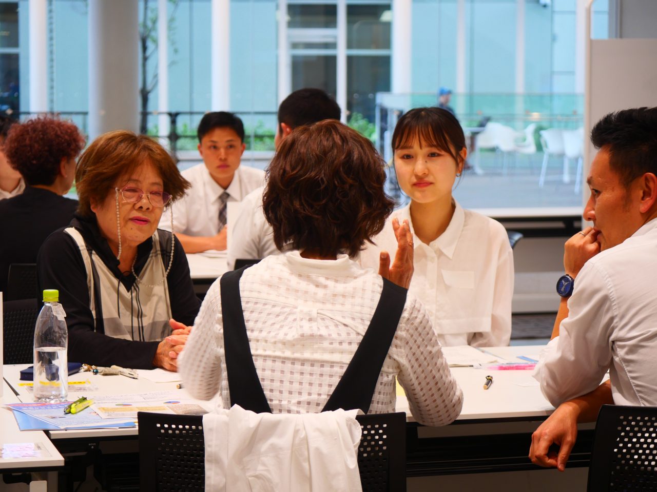 写真７　グループトークの様子